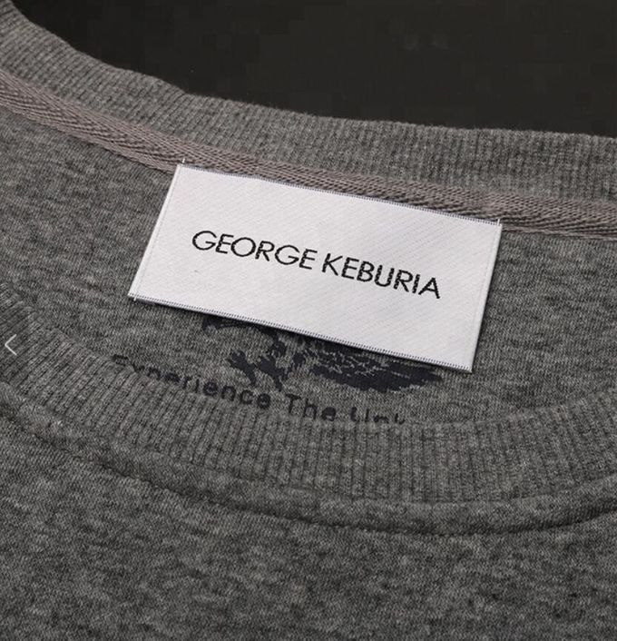 Etiketten die van de hitte naaien de Besnoeiing Gepersonaliseerde Stof Markeringen kleden binnen voor Kledingstukt-shirts
